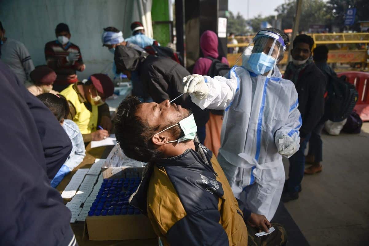 އިންޑިއާގައި ކޮވިޑްގެ ހާލަތު ގޯސްވެ ރައްކާތެރިކަމުގެ ފިޔަވަޅުތައް ވަރުގަދަކޮށްފި