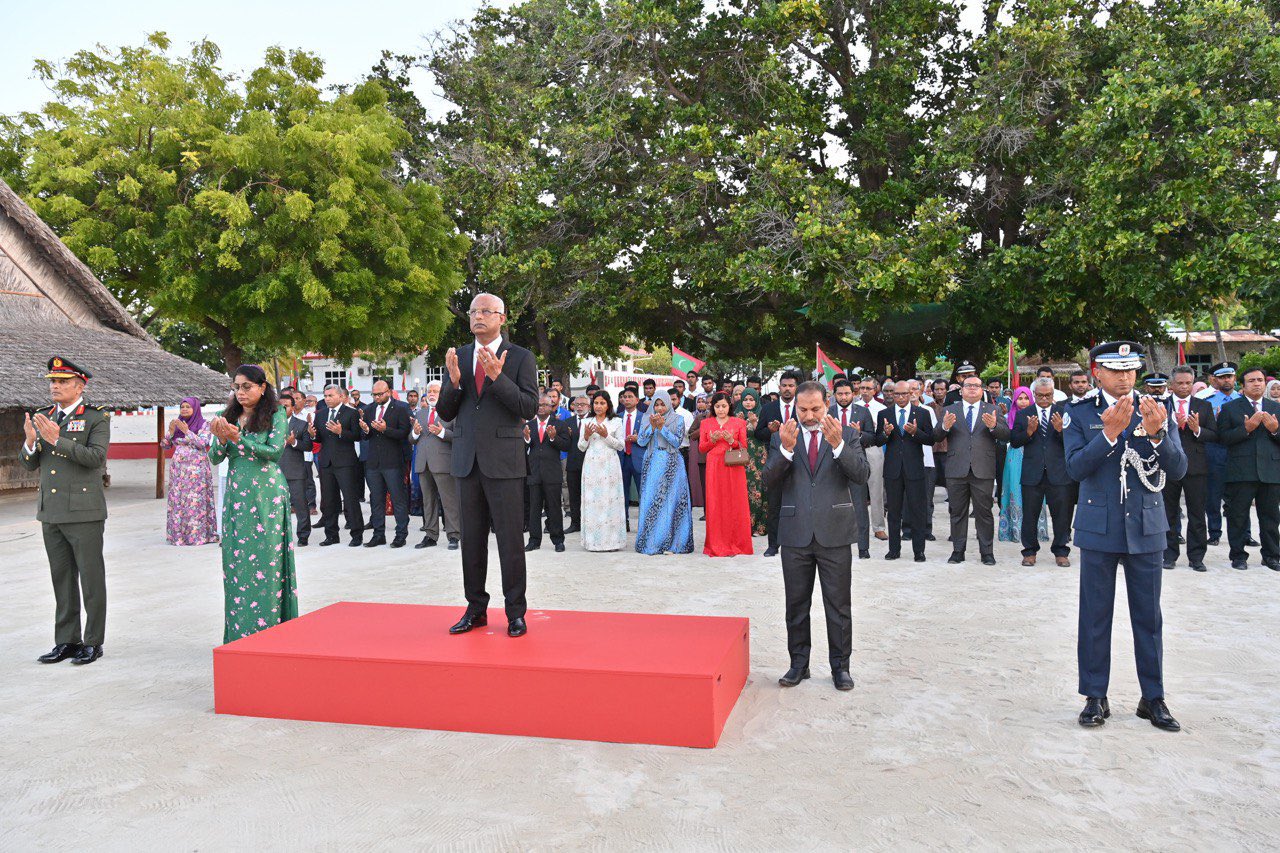 ގައުމީ ދުވަހުގެ ދިދަ ނެގުމުގެ ރަސްމިއްޔާތުގައި ރައީސް ބައިވެރިވެވަޑައިގެންފި