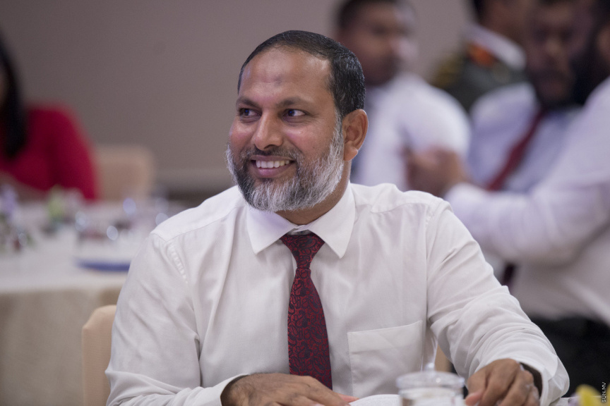 ފާޑުކިޔާ މީހުނަށް އިމްރާން ދުލެއް ނުދިން؛ ނުރުހުނަސް ފަހަކަށް ނުޖެހޭނަން