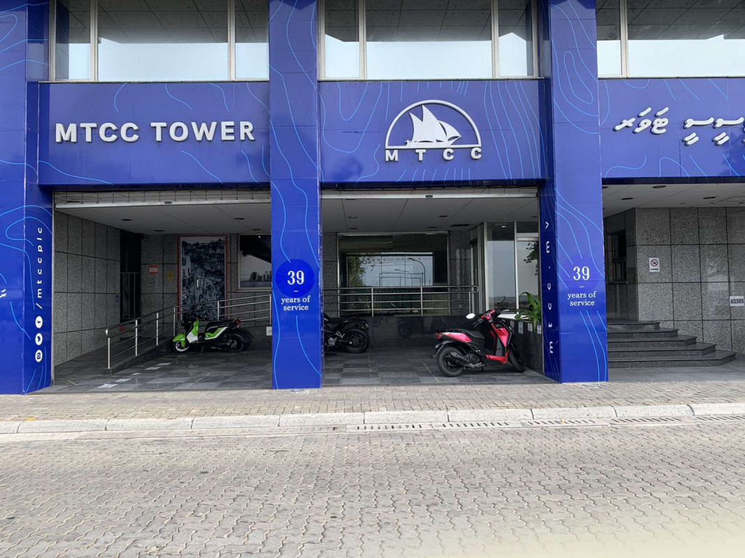 އަވަސް އަރުވާލައިގެން އިންޓްރެސްޓް ބޮޑުކޮށް ބޮންޑެއް ވިއްކަން އުޅޭ ވާހަކަތައް ދޮގުކޮށްފި