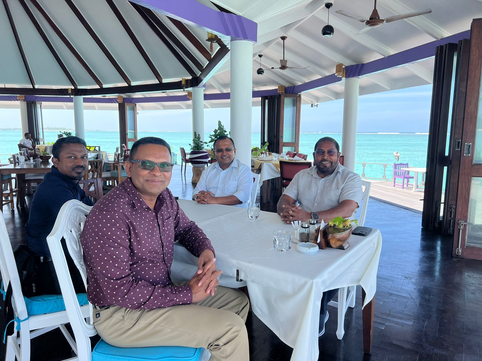 ޤާސިމާއި ކާނަލް ނާޒިމްގެ ބައްދަލުވުމެއް ސަންއައިލެންޑްގައި ކުރިޔަށްދަނީ
