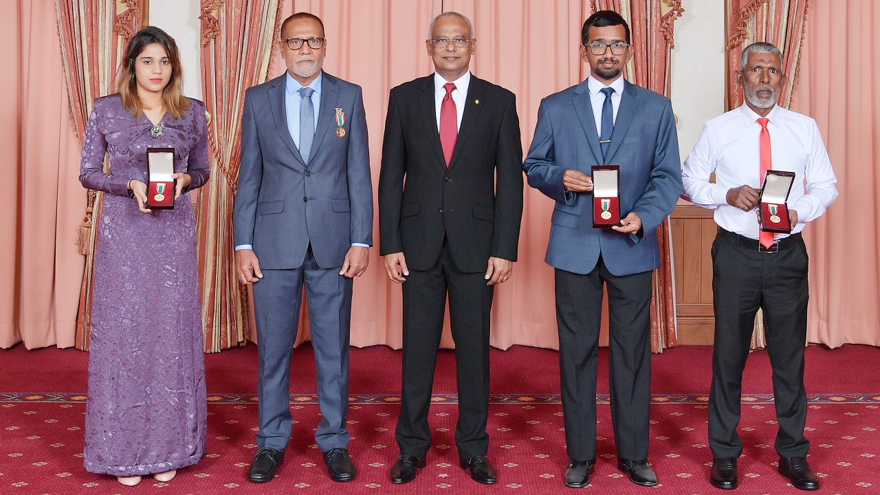 ޝަރަފުވެރިކަމުގެ އިނާމު 14 ބޭފުޅަކަށް އަދި ހިތްވަރު ދިނުމުގެ އިނާމު 24 ބޭފުޅަކަށް