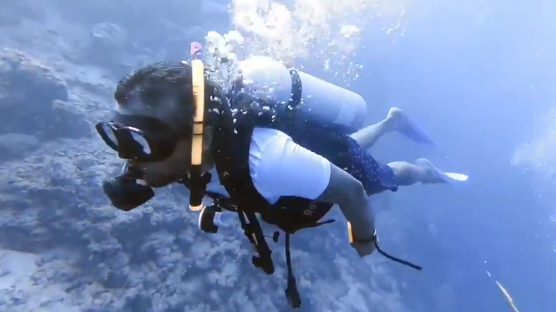 އިކޮނޮމިކް މިނިސްޓަރު ފައްޔާޒް ކަނޑު އަޑިއަށް!