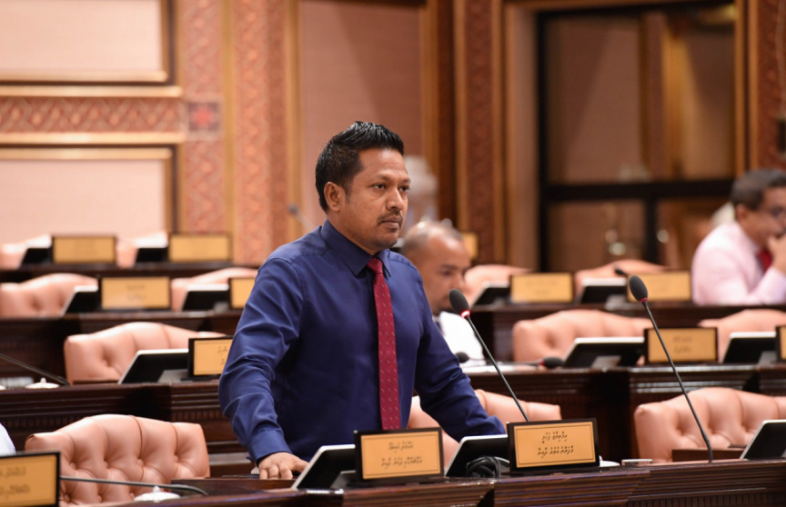 ކުއްޔަށް އުޅުނު ތަނުން ނެރުމުން ބަދަލުގެ ގޮތުގައި ބިމެއްގެ އަގު؛ ސަޅިއެއްނު!