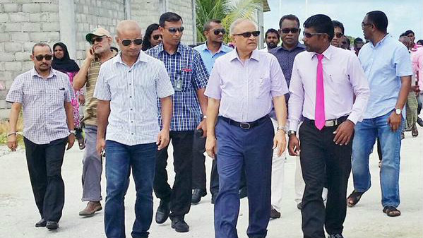 ފާރިސްއަށް ތާޢީދުކުރައްވާކަން ބައްޕާފުޅު މައުމޫން ހާމަކުރައްވައިފި