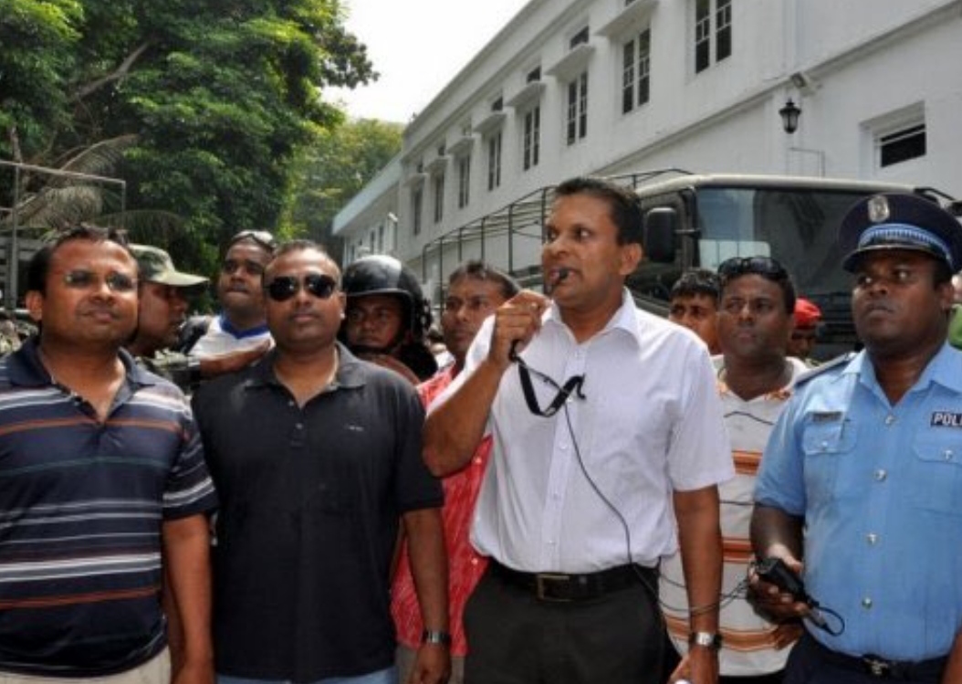 7 ފެބްރުއަރީގައި ނާޒިމް އަދާކުރީ ގައުމަށް ހިދުމަތްކޮށްދީފައިވާ ދަރިއެއްގެ ޒިންމާ: ޝަރީފް