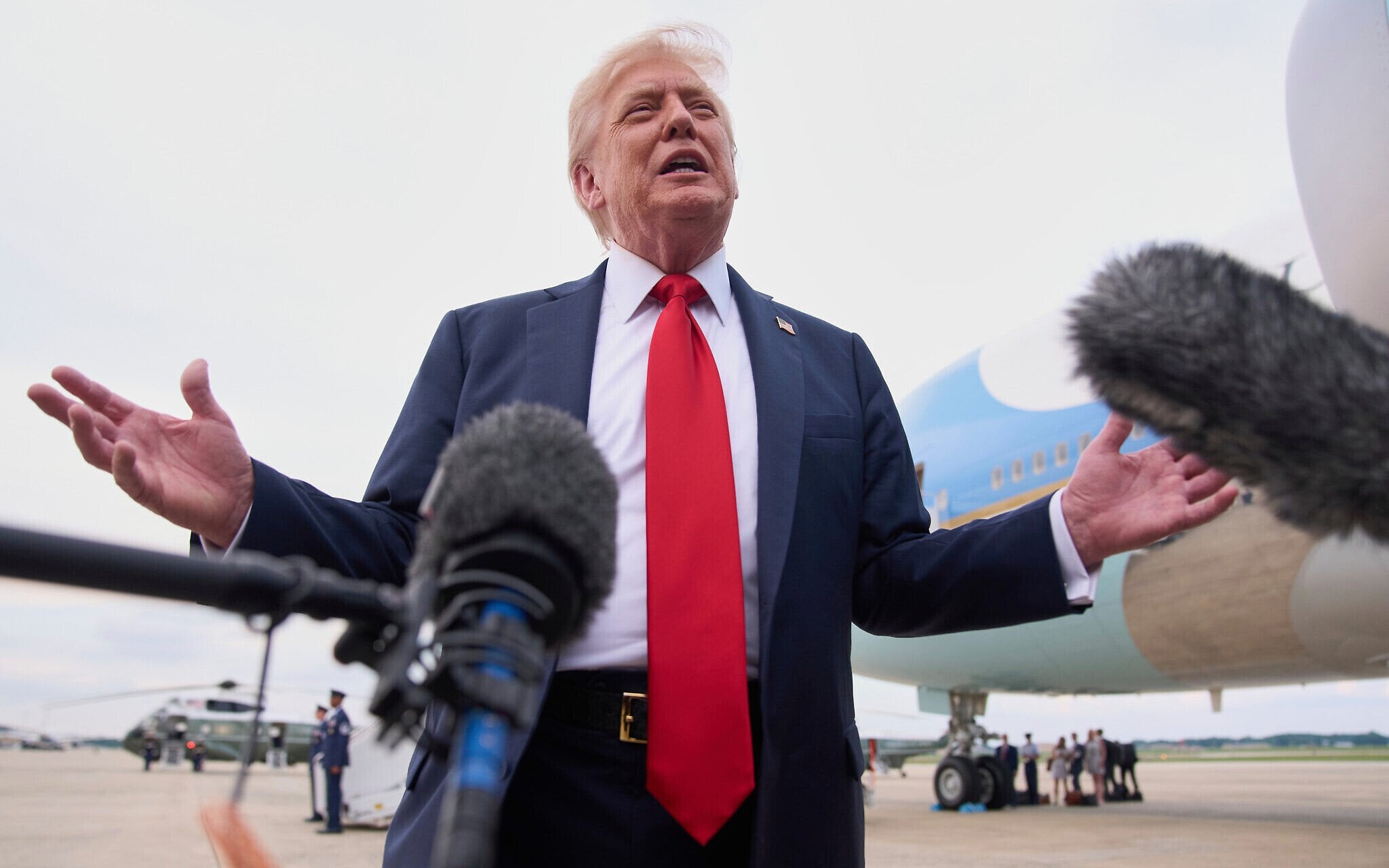 ޣައްޒާ ހަނގުރާމަ ހުއްޓާލުމުގެ މަޝްވަރާތަކަށް ރަނގަޅު ކުރިއެރުމަކަށް އުންމީދުކުރަން: ޓްރަމްޕް