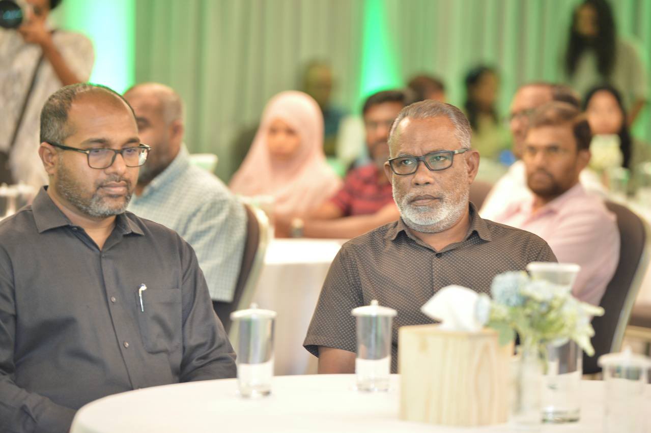 ޕީޕީއެމްގައި މިހާރު ތިބި މެންބަރުން ޕީއެންސީއަށް ނުވަައްދާނެ: އަދުރޭ