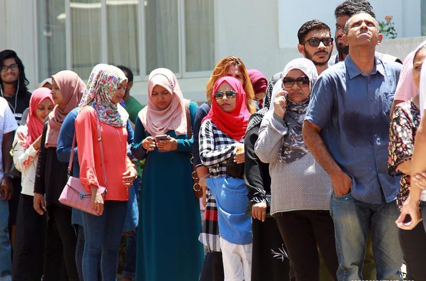 ޤާނޫނުގައިވާ އަދަދަށް ރަޖިސްޓްރީކޮށްފިނަމަ 8 ގައުމުގެ 9 ސިޓީއެއްގައި ވޯޓް ފޮށި ބަހައްޓަނީ