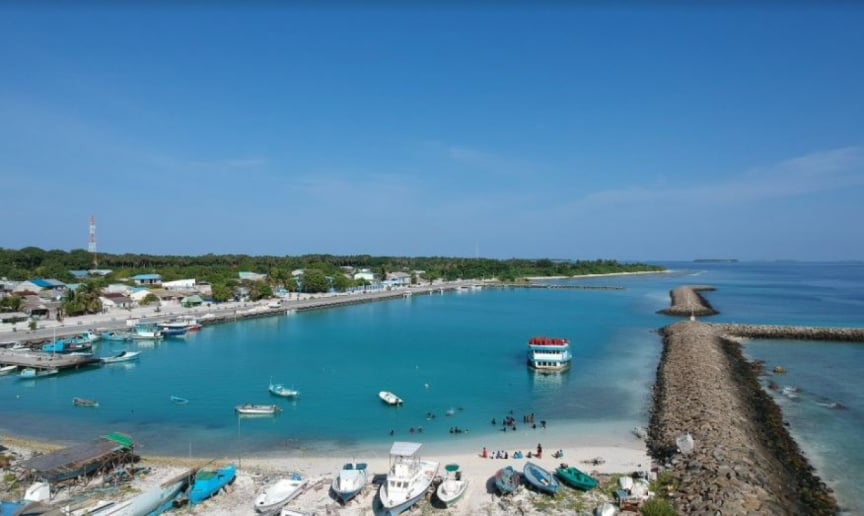 ކޯވިޑް-19: ނަތީޖާ ނުލިބެނީސް ނުކުމެ އުޅުނުމީހަކު ޕޮޒިޓިވްވެ މަނަދޫ މޮނިޓަރިންނަށް