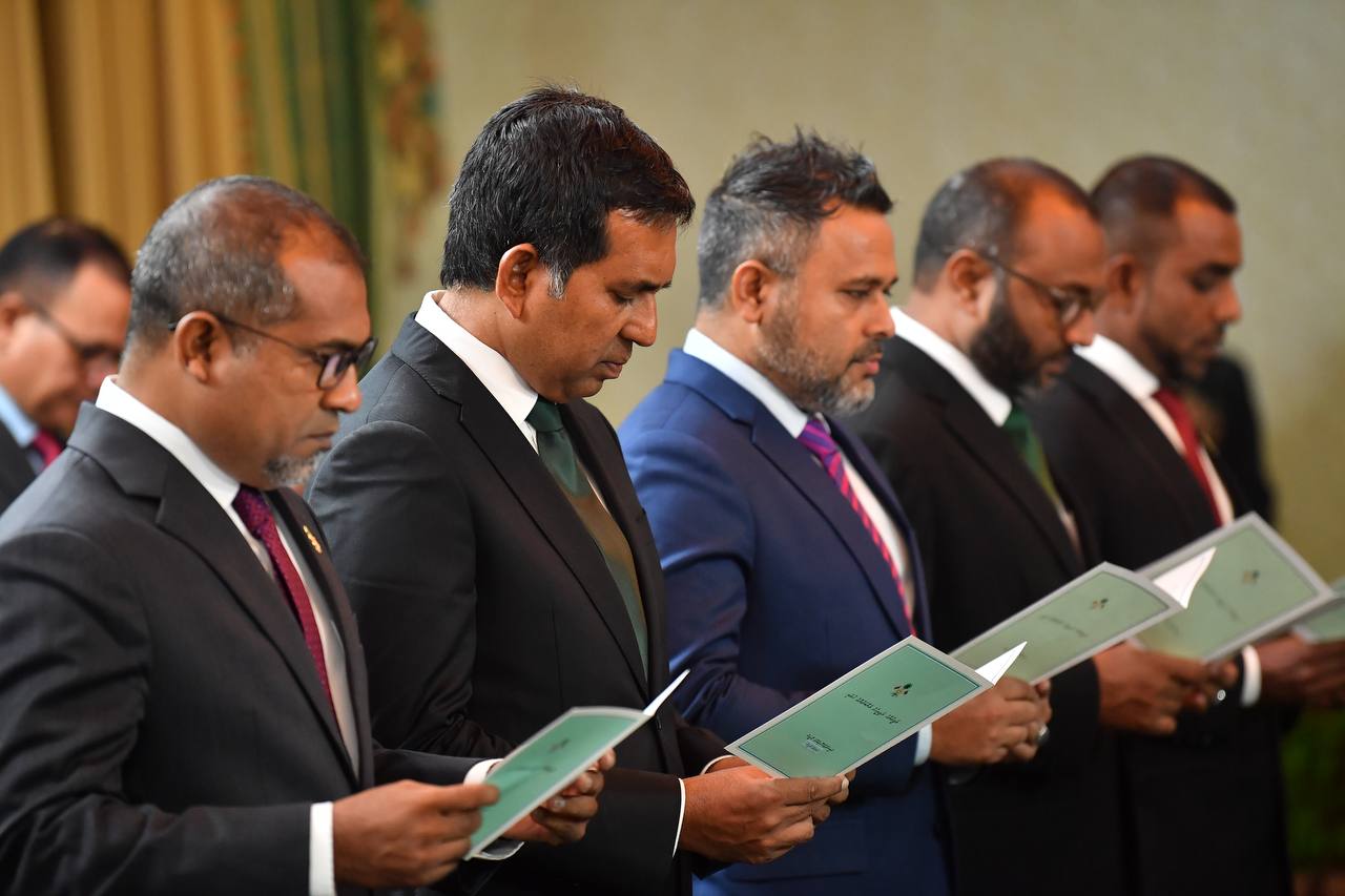 ޑރ. މުއިއްޒުގެ ކެބިނެޓުގައި ހިމެނިވަޑައިގަންނަވާ 22 ވަޒީރުން ހުވާކުރައްވައިފި