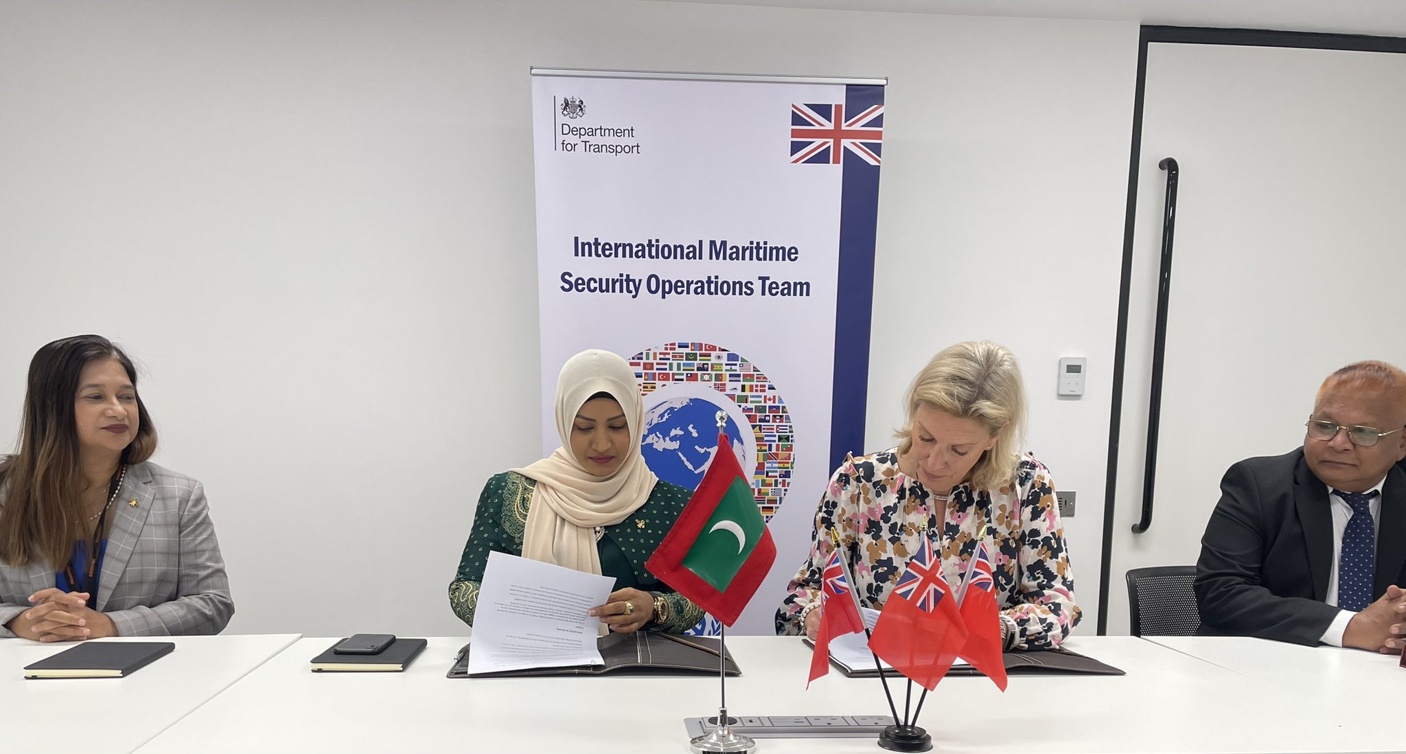 މެރިޓައިމް ދާއިރާއިން ގުޅުން ބަދަހި ކުރަން އިނގިރޭސިވިލާތާއެކު އެއްބަސްވުމެއް