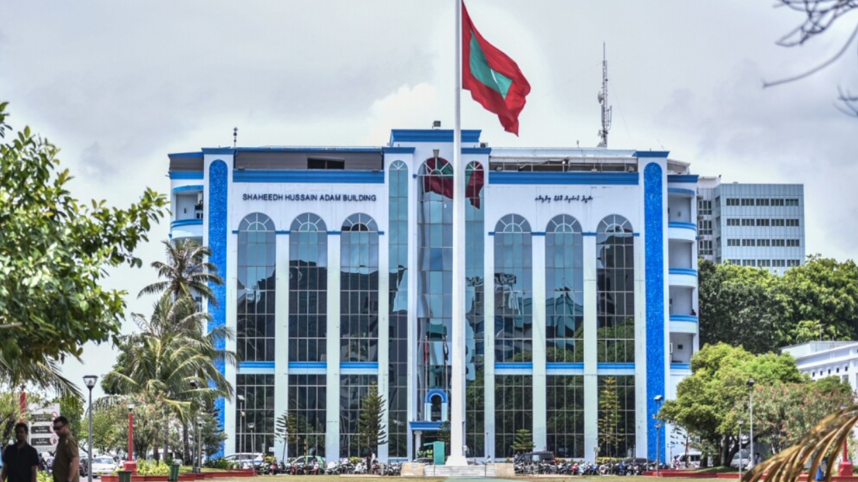 ސިހުރު ހަދައިދޭކަމަށް ބުނާ ޕޭޖުތަކެއްގެ މައްސަލަ ބަލަނީ