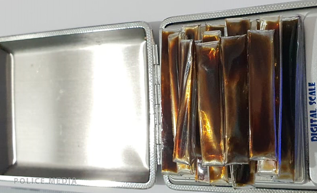 އަތޮޅުތެރޭގައި ހިންގި 2 އޮޕަރޭޝަނެއްގައި މަސްތުވާތަކެއްޗާއެކު މީހަކު ހައްޔަރުކޮށްފި