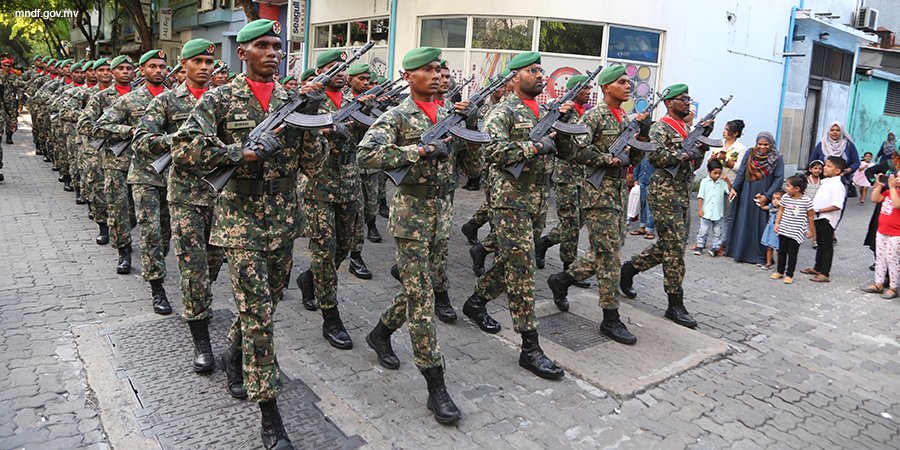 މަޖުބޫރުކޮށްގެން ޒުވާނުން ސިފައިންގެއަށް ވެއްދި ސަބަބު ރައީސް މައުމޫން ހާމަކޮށްދެއްވައިފި