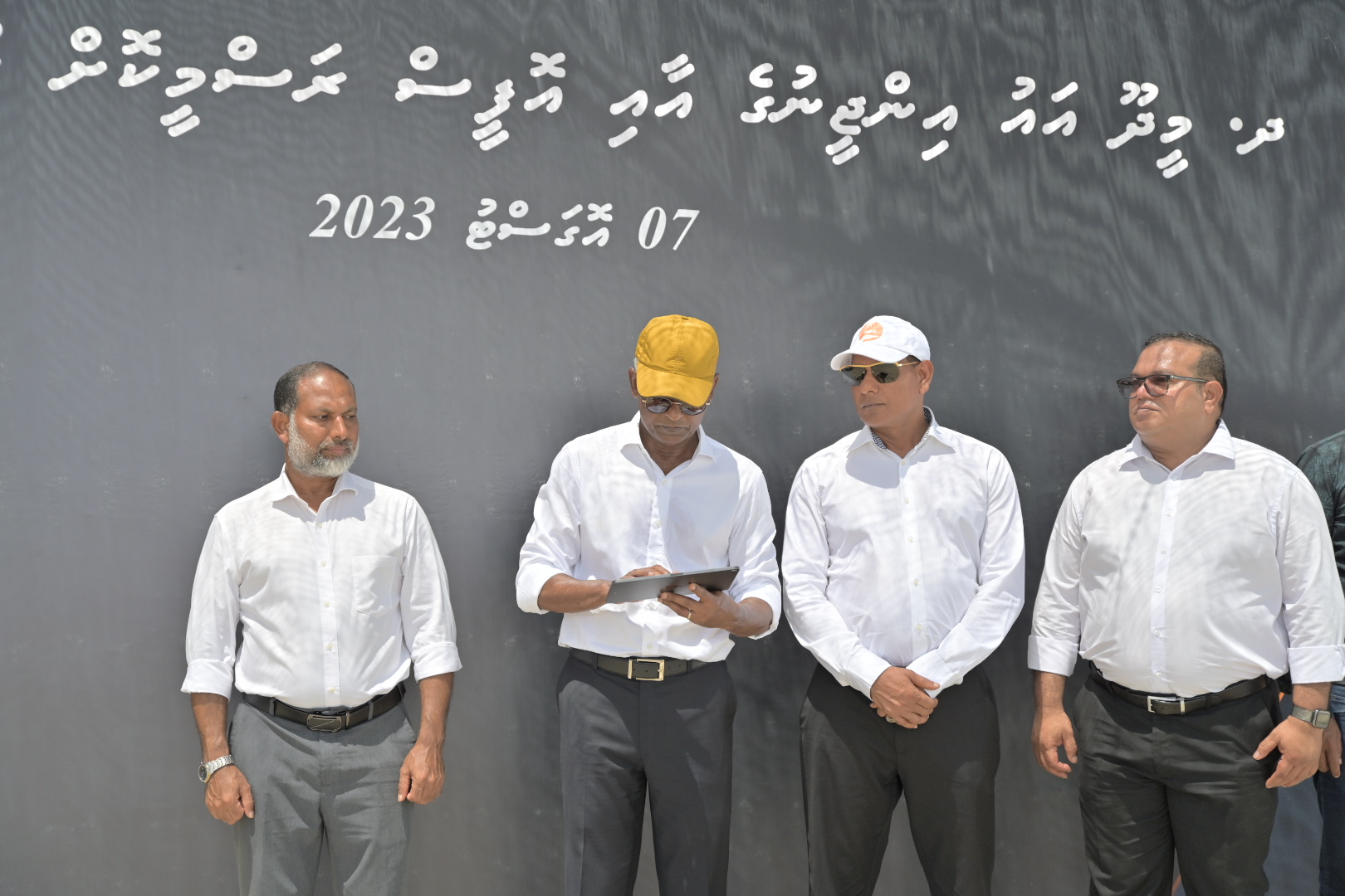 ރައީސް ޞާލިޙް ދ. މީދޫ ފެނަކަ އޮފީހާއި އިންޖީނުގެއާއި ފެނުގެ ޚިދުމަތް އިފްތިތާޙްކޮށްދެއްވައިފި