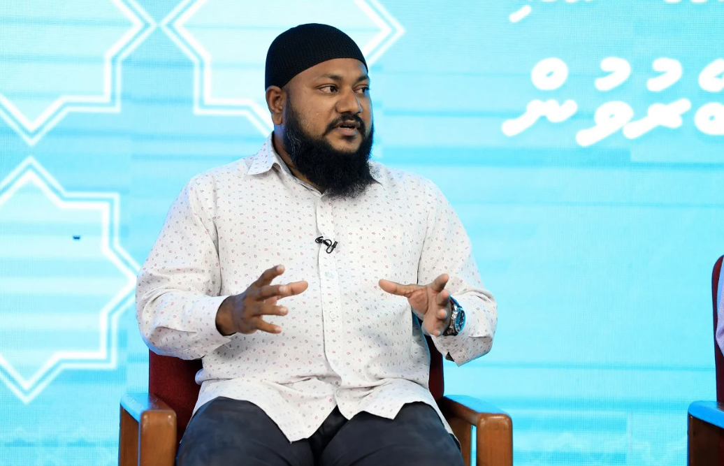 ޒައިދުގެ ސުވާލެއް: ސިޔާސީ ޖަލްސާތަކަށް ޖޯޝާއި ފޯރީގައި ދާ ފަދައިން މިސްކިތަށް ނުދަނީ ކީއްވެ؟