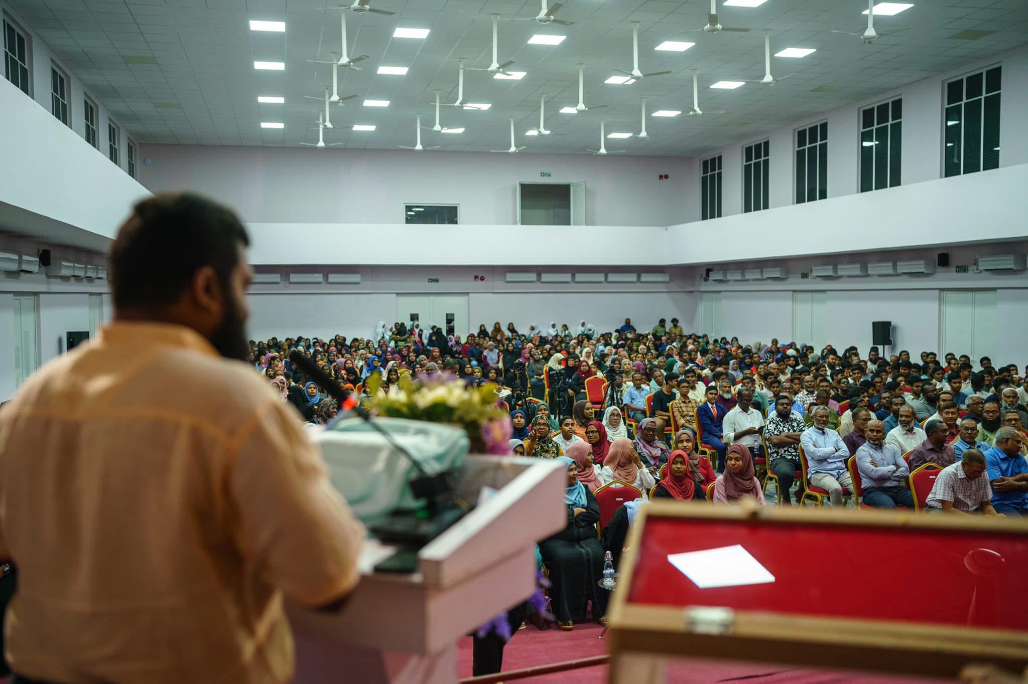 އައްޑޫސިޓީ ޑަބްލިއުޑީސީގެ އިހުޔާ ފޯރަމުން ބޮޑެތި އެތައް އިނާމެއް!