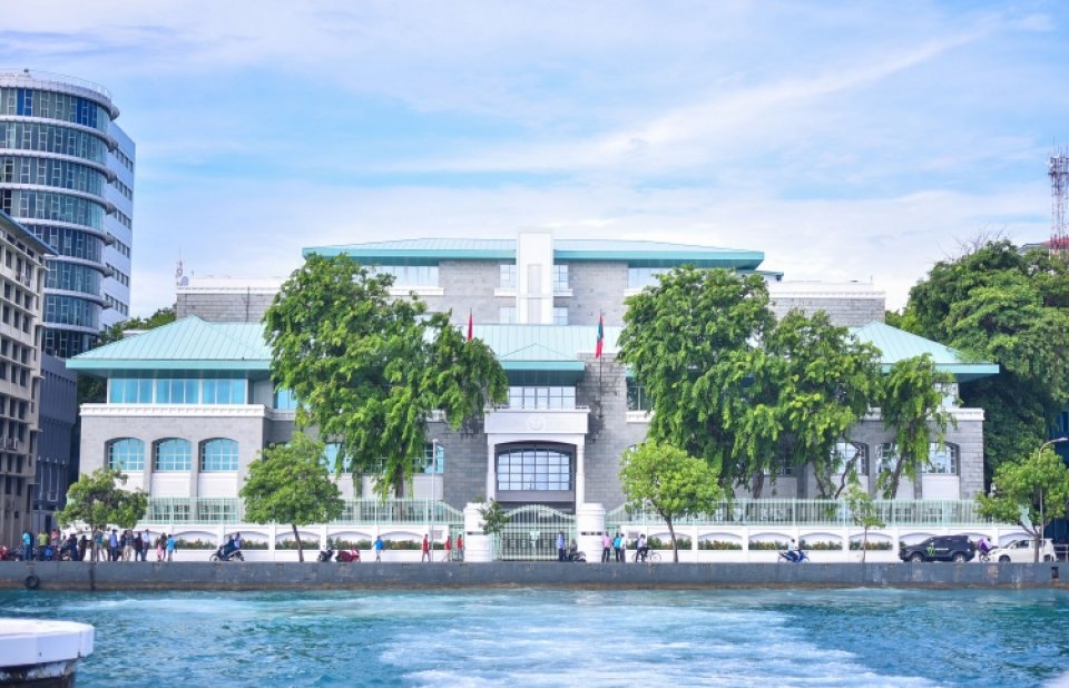 ސިވިލް ސާވިސް މުއައްޒަފުންގެ މުސާރަ ބޮޑުކުރުމަށް ނިންމައި ބަޖެޓްގައި އެފައިސާ ހިމަނައިފި