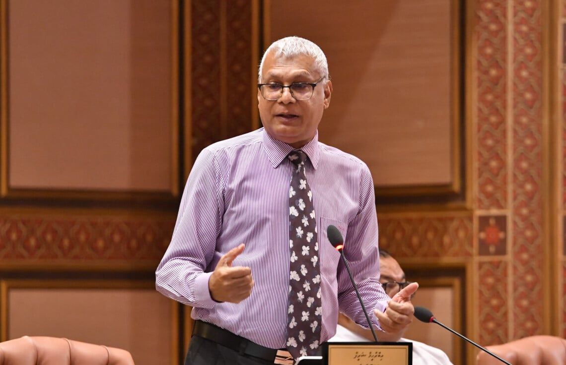 އައްޑޫ ޝަރީފް އެމްޑީޕީން ވަކިވެވަޑައިގެންފި