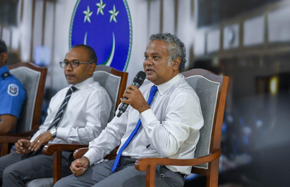 ފުލުހުންގެ ބޯޑެއް އެކުލަވާލައި ބޮޑެތި ބާރުތަކެއް ލިބޭ އިސްލާހެއް ސަރުކާރުން ހުށައަޅައިފި