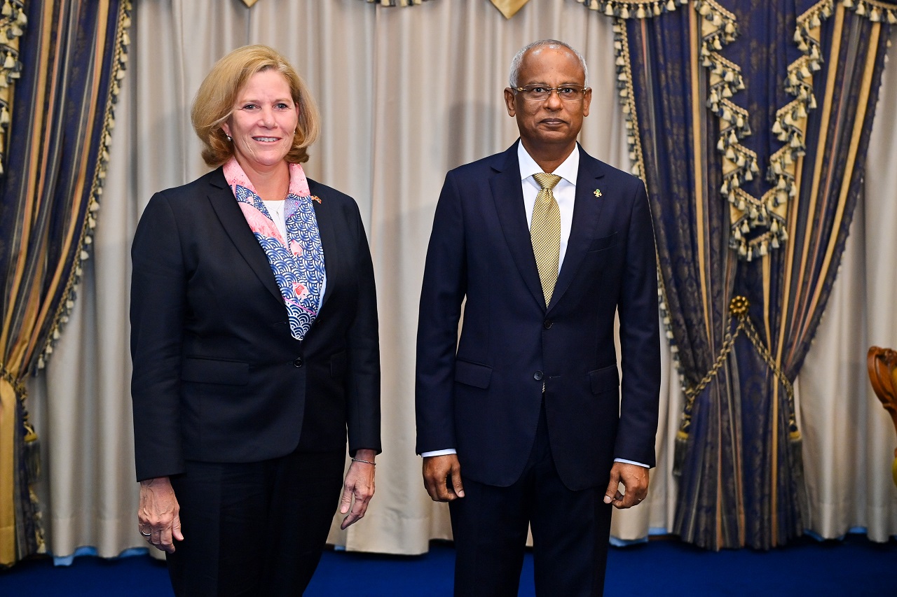 ރާއްޖެ އާއި އެމެރިކާގައި ދެޤައުމުގެ އެމްބަސީ ޤާއިމުކުރުމާ ގުޅޭގޮތުން މަޝްވަރާކޮށްފި