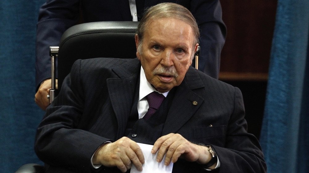 އަލްޖީރިއާގެ ކުރީގެ ރައީސް އަވަހާރަވެއްޖެ