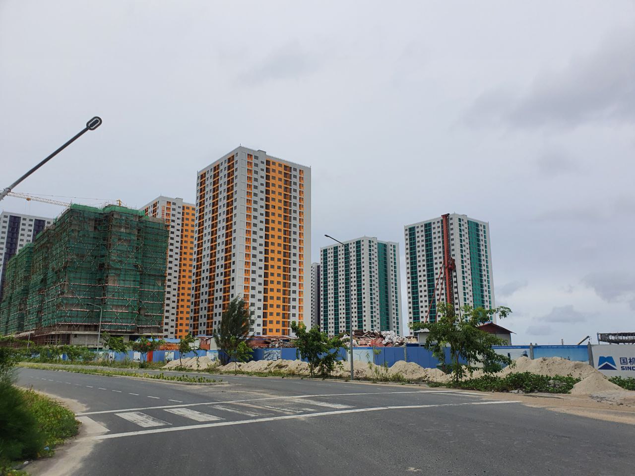 ހިޔާގެ ލިފްޓްގައި ބަޔަކު ތާށިވުމުން ޓަވަރުތަކަށް ކަރަންޓު ދިނުން މެދުކަނޑާލައިފި