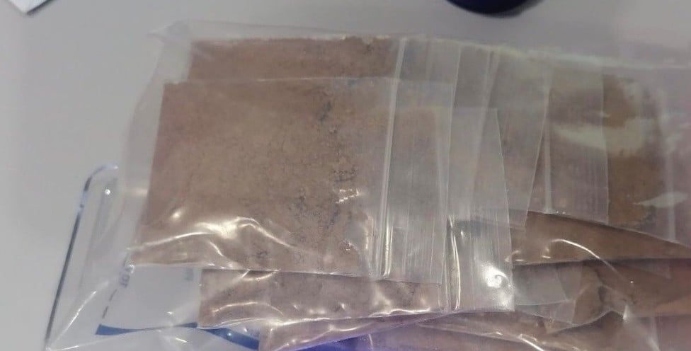 މަސްތުވާތަކެތީގެ މައްސަލައެއްގައި ނ. އަތޮޅުން ތިންމީހަކު ހައްޔަރުކޮށްފި