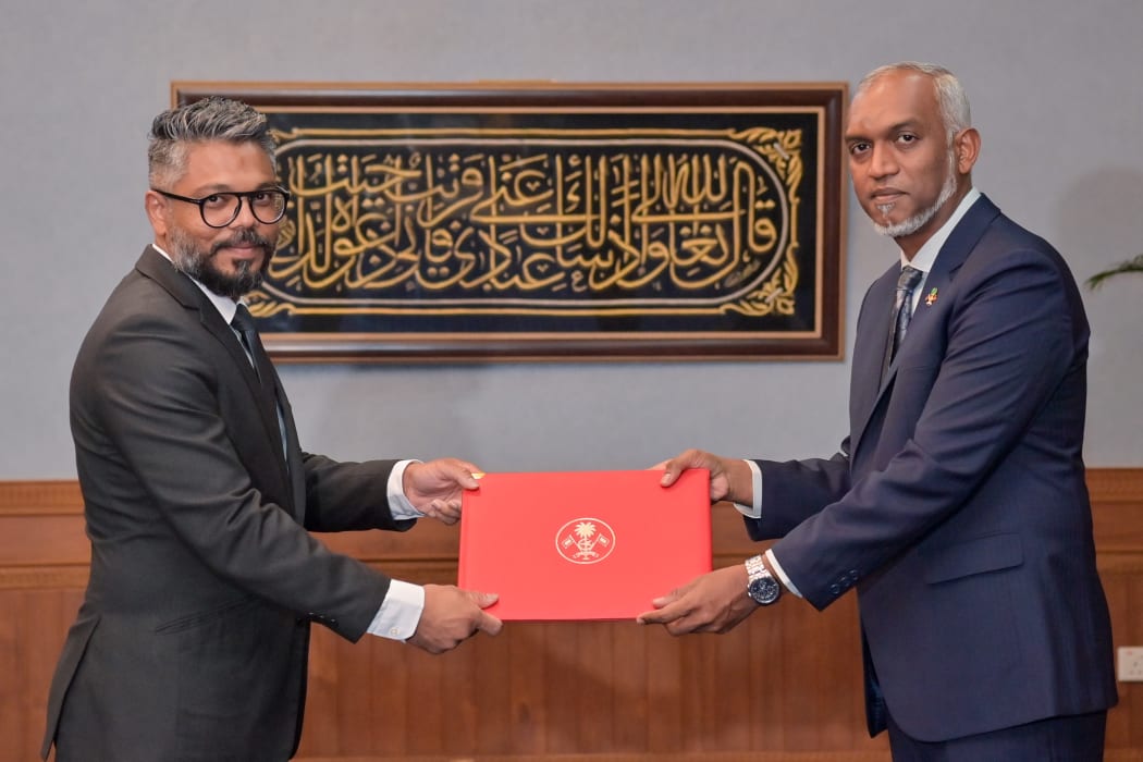 މުއްނިމް މަގާމަށް އައްޔަންކުރީ އަންގާރަދުވަހު؛ ބުރާސްފަތިދުވަހު ވަކިކޮށްފި