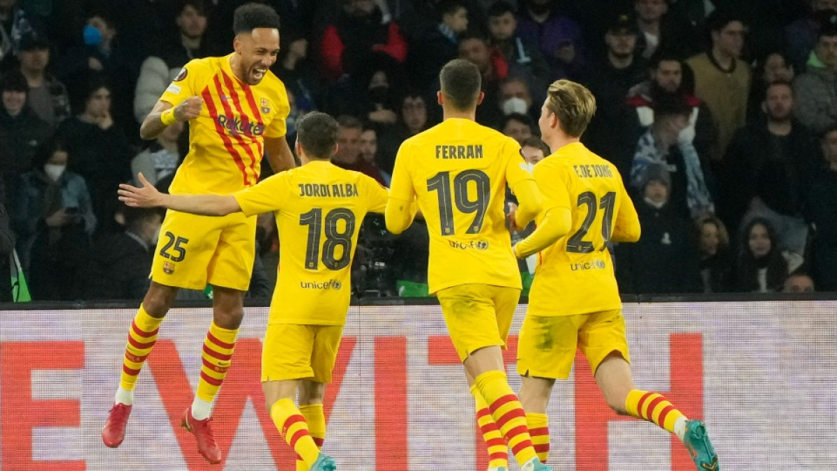 ނަޕޯލީ ބަލިކޮށް ބާސާ ޔޫރޮޕާ ލީގުގެ ގަދަ 16 އަށް