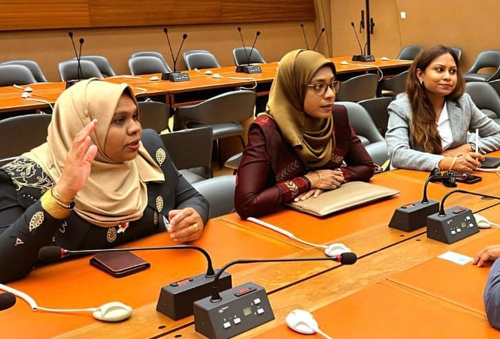 އަޒްމީލް ހައްޔަރުކުރަންދިޔަ ފުލުހުންގެ ބޮޑީވޯން ކެމެރާގެ ފުޓޭޖް ޙިއްސާކުރުމަށް އެދިއްޖެ