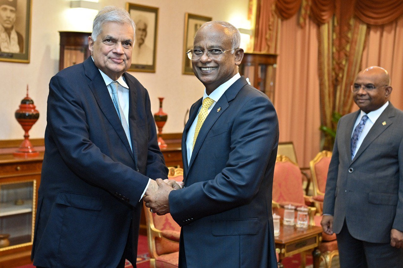 ރައީސް ސޯލިހު ލަންކާގެ ރައީސާއި ބައްދަލުކުރައްވައިފި