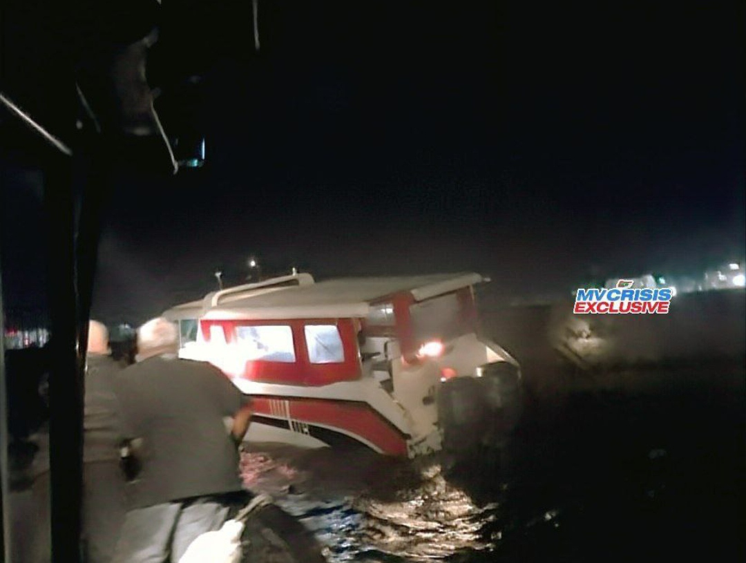 ހުޅުމާލެ ބޭރުތޮށީގައި ލޯންޗެއް ޖެހި 2 މީހަކަށް އަނިޔާވެއްޖެ