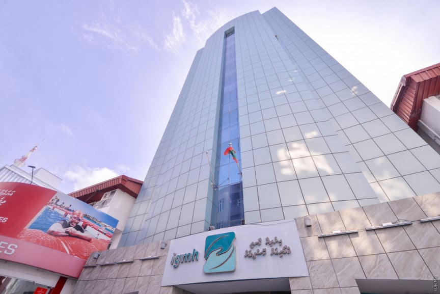 ފެންގަނޑުން ކަރަންޓުގައި ޖެހުނު ޒުވާނާގެ ހާލަތަށް ބަދަލެއް ނާދޭ