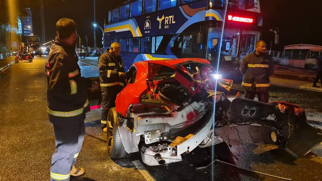 ބޭރުމަގުގައި ހިނގި އެކްސިޑެންޓްގައި އަނިޔާވި އަންހެނަކު އިންޑިއާއަށް ގެންގޮސްފި