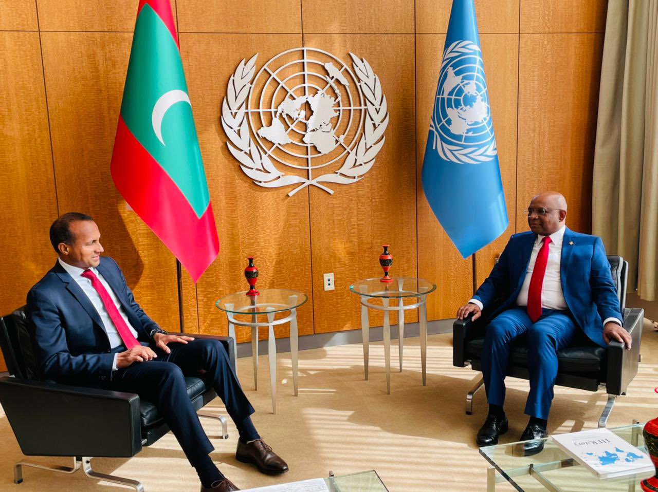 ފުލުހުންގެ އިސްވެރިންނާ ޝާހިދު ބައްދަލުކުރައްވައިފި