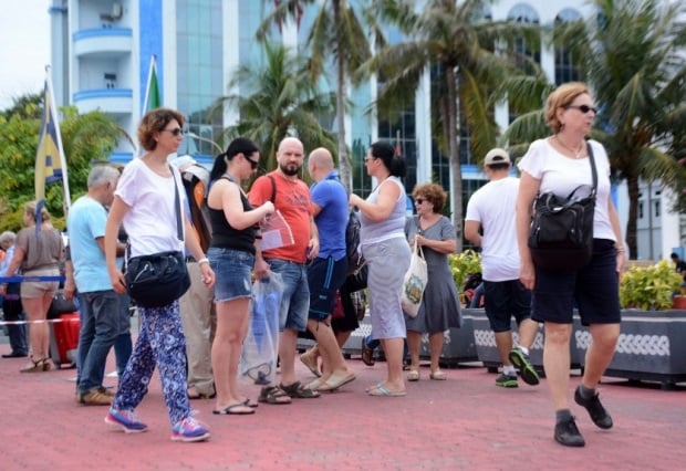 މިއަހަރުގެ މިހާތަނަށް 1.49 މިލިއަން ފަތުރުވެރިން ރާއްޖެއަށް ޒިޔާރަތްކޮށްފި