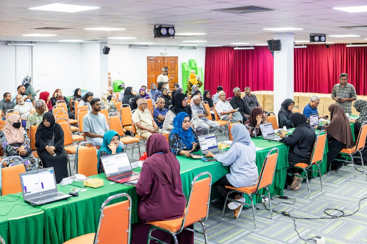 ސައުދީން ހަދިޔާކުރި ކަދުރު ބަހަން ފަށައިފި