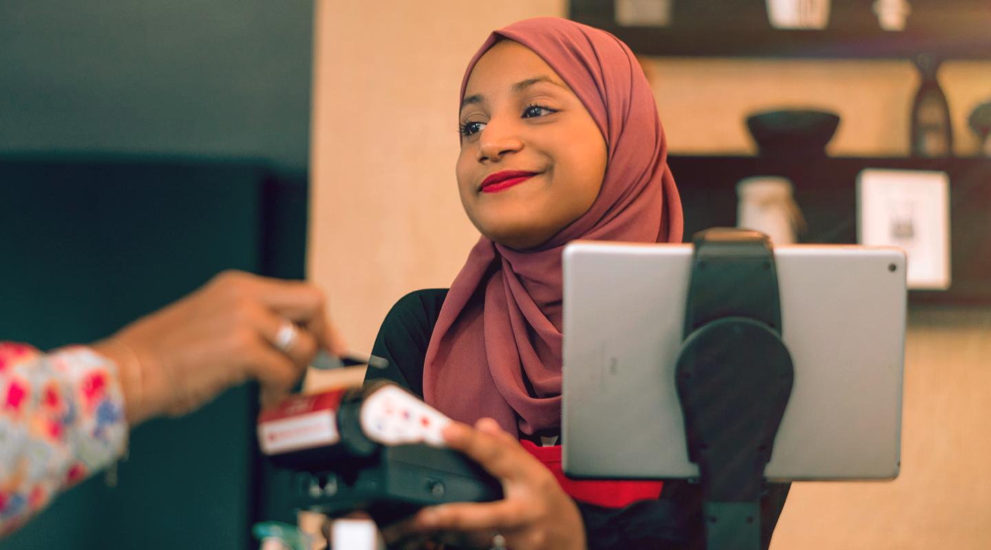 މުއާމަލާތްކުރުމަށް ވަކިއަދަދެއް ކަނޑައަޅާފައިނުވާ ޔޫއެސް ޑޮލަރު ކްރެޑިޓް ކާޑެއް ތަޢާރަފްކޮށްފި