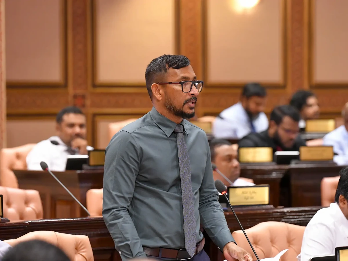 ރައްޔިތުންގެ އިތުބާރު ލިބިފައިވަނީ 4 ނޫހަކަށްކަމަށް ފަލާހު ވިދާޅުވެއްޖެ