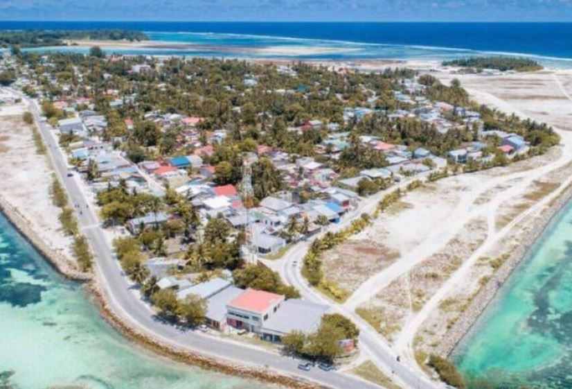 ފޭދޫގައި 6 އަހަރުގެ ކުއްޖަކު މޫދަށް ގެނބިގެން މަރުވެއްޖެ