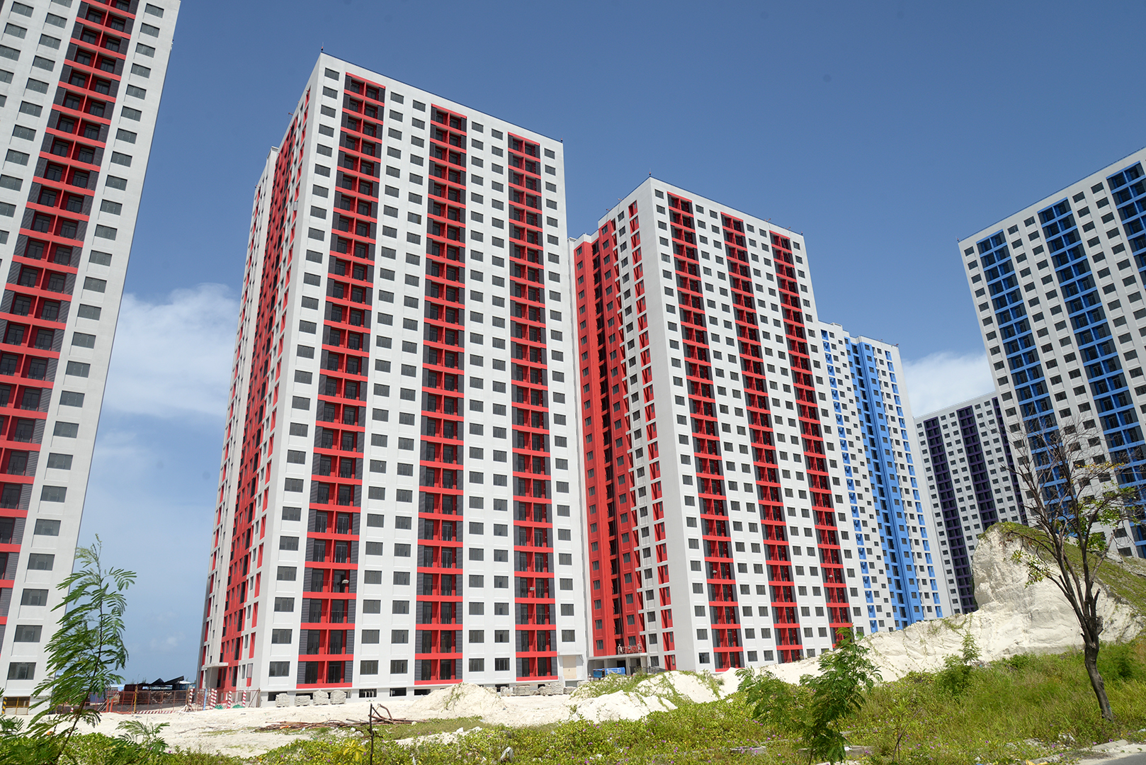 ހިޔާގެ ކޮންމެ ޓަވަރެއްގައި އިތުރު 2 ލިފްޓް ހަރުކުރަނީ