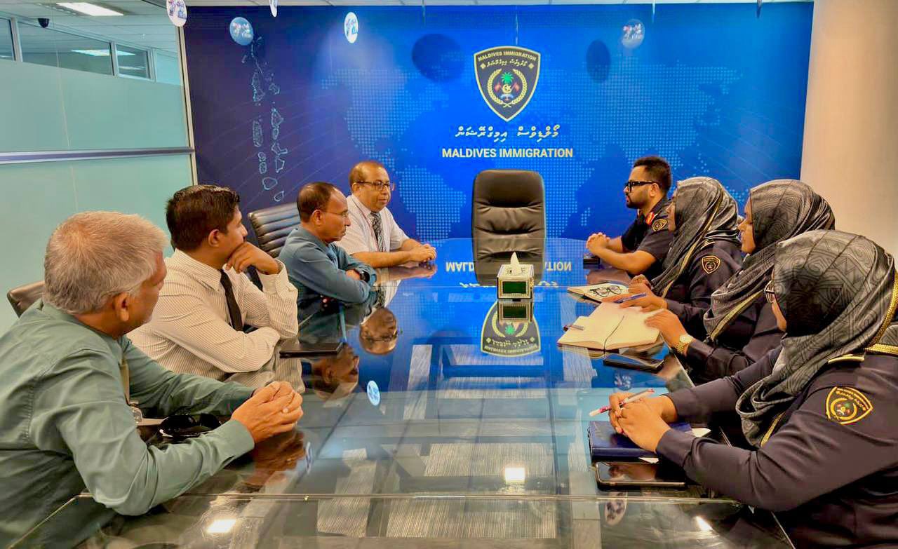 ރިޔާސީ އިންތިޚާބަށް ބޭރުން އަންނަ ފަރާތްތަކަށް ވިސާ ހަމަޖެއްސުމާއި ގުޅޭގޮތުން މަޝްވަރާކޮށްފި