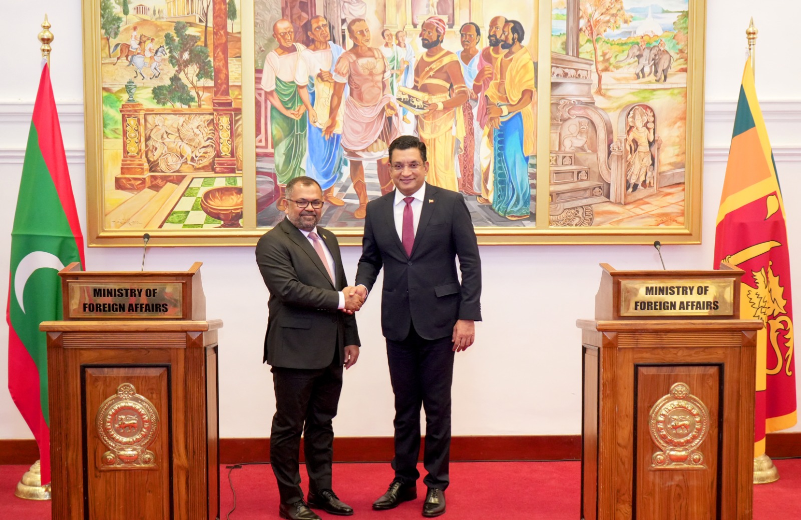 އެކި ދާއިރާތަކުން އެއްބާރުލުންދީ އެކުގައި މަސައްކަތް ކުރަން ސްރީލަންކާއާއެކު މަޝްވަރާކޮށްފި