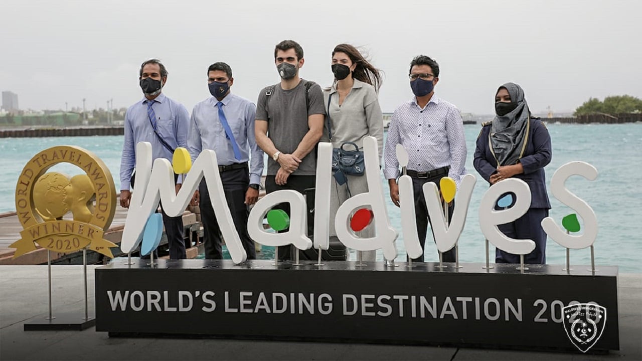 ފަތުރުވެރިކަމުގެ ދާއިރާގެ އެވޯޑަށް ކުރިމަތިލުމަށް ހުޅުވާލައިފި