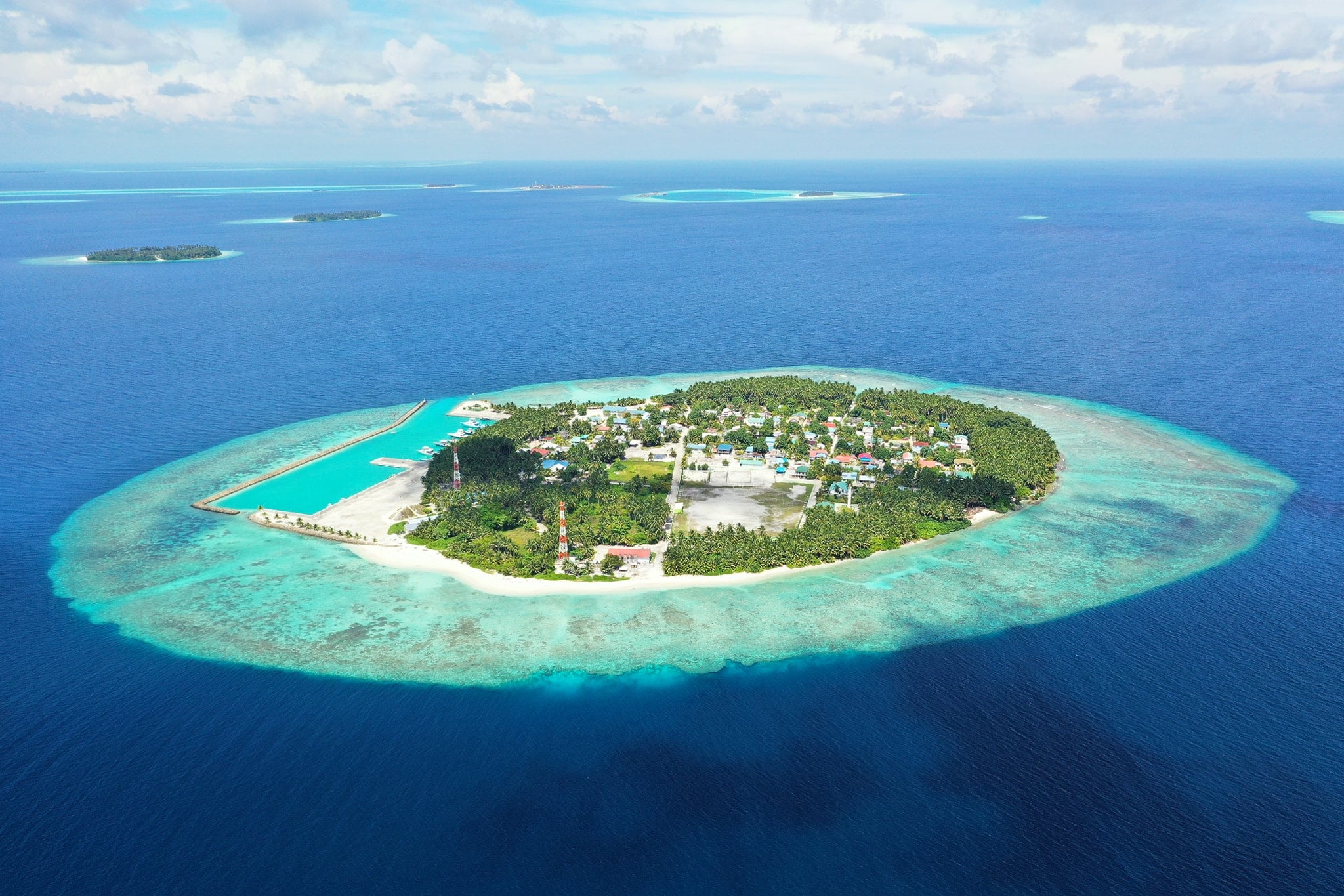 ބަނޑިދޫއިން ކޯވިޑް ޖެހުނު މީހަކު ނިޔާވެއްޖެ