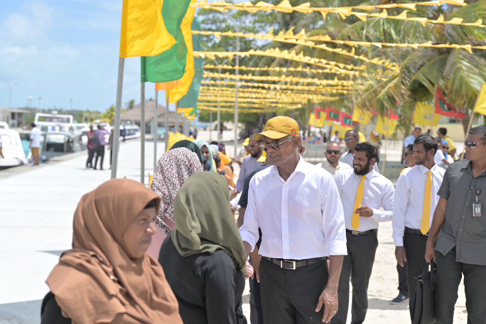 ބޮޑުތިލަދުންމަތީ ކެމްޕެއިން ދަތުރުފުޅު ނިންމަވާލައްވާ ރައީސް އެނބުރި މާލެއަށް