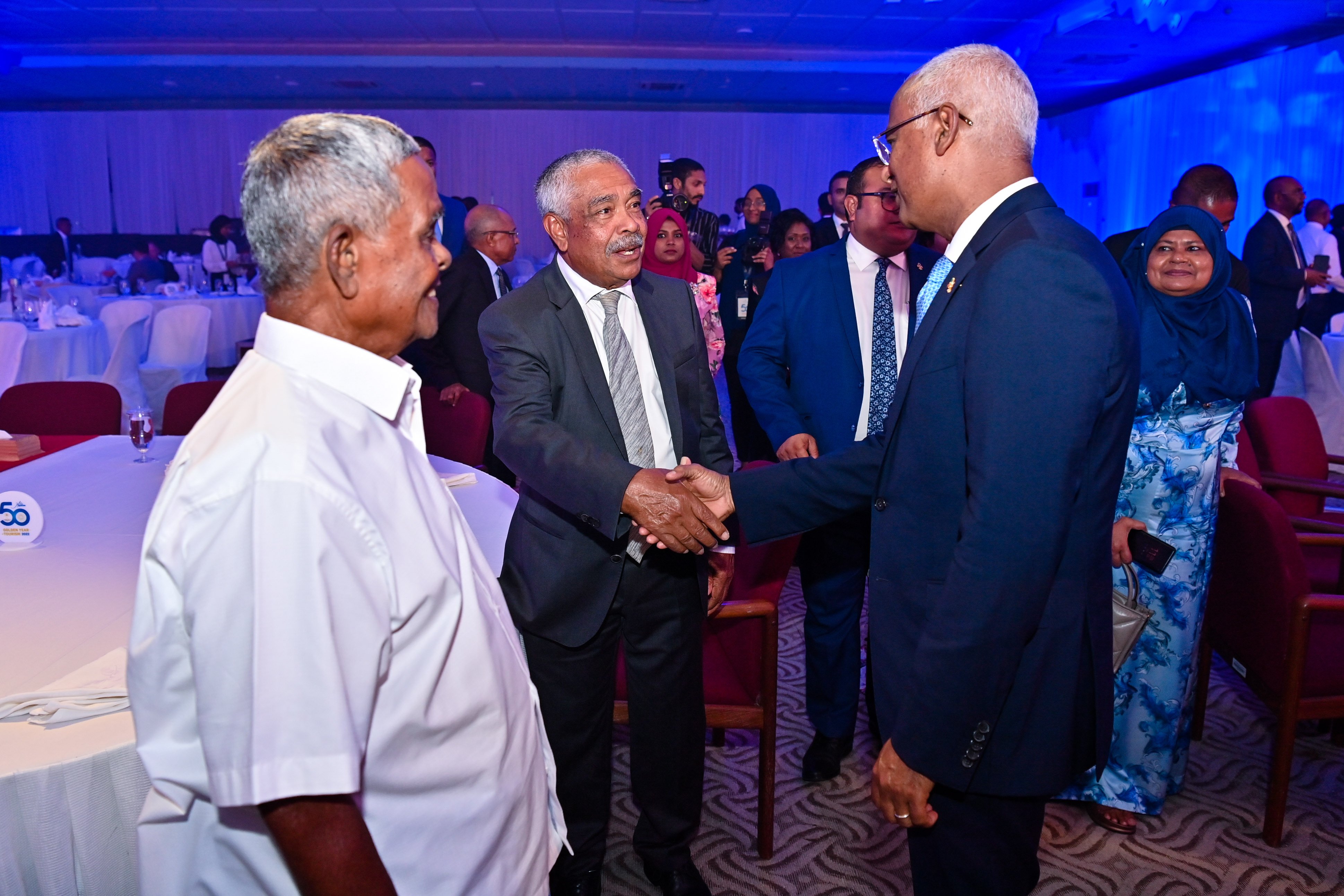 އިޤްތިޞާދީގޮތުން ރާއްޖެ ފޯރާފައިވާ އައްސޭރިއަށް އާދެވުނީ ފަތުރުވެރިކަމުގެ ސަބަބުން: ރައީސް