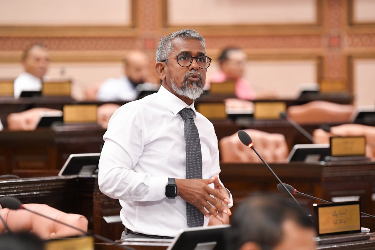 މަޖިލީހުގައި ކުރާނެ މަސައްކަތެއް ނެތް؛ ބަންޑާރަނައިބު ޒިންމާ އަދައެއްނުކުރޭ: ޒިޔާދު